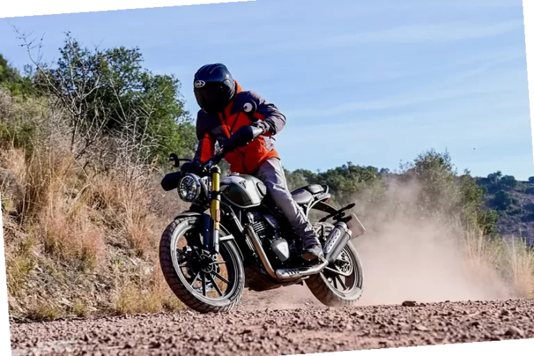 VOGE 525 ACX DE NUEVO A EXAMEN: Desgranando la Scrambler A2 (Estilo, Versatilidad y Componentes Top)